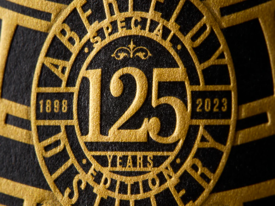 【希少！新品未開封】Aberfeldy 25年 125周年記念限定ボトル アバフェルディ 25年[125周年限定版]の特徴を解説 | 榎商店 お酒